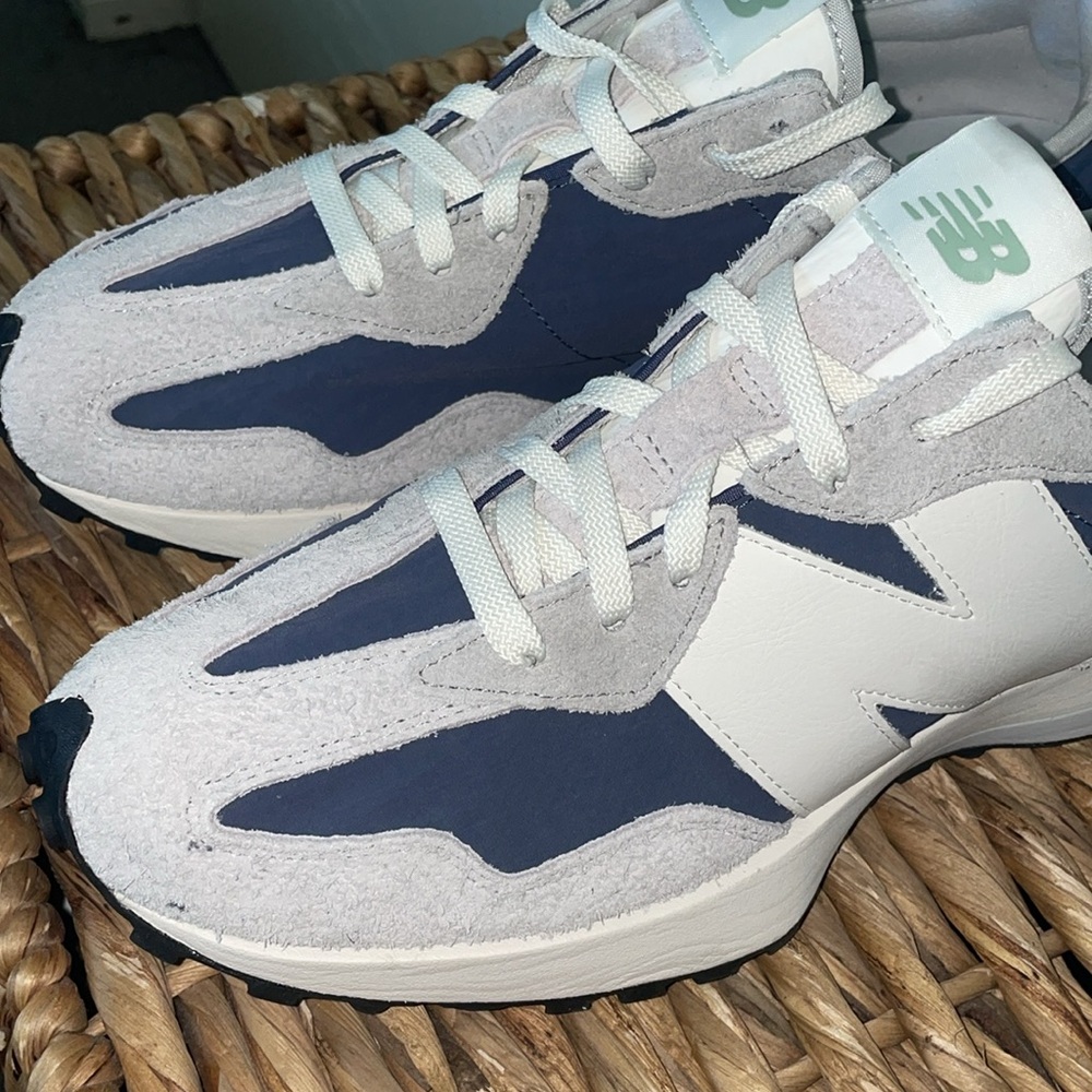 New Balance 327 (Men's) - Picture 9 of 10